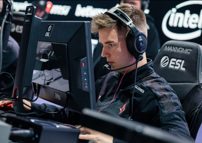 家庭对他职 家庭对他职