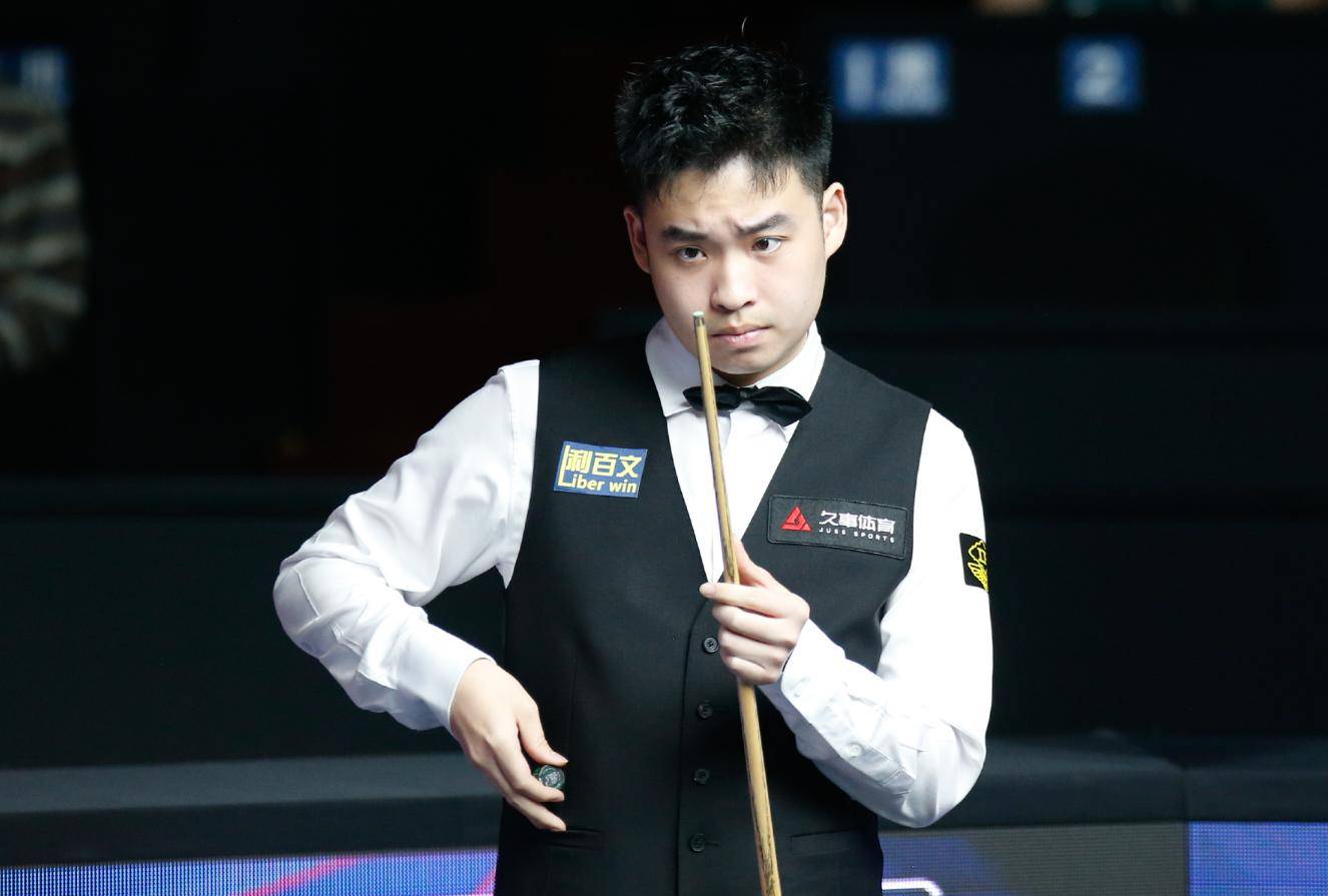 俱乐部的立 俱乐部的立