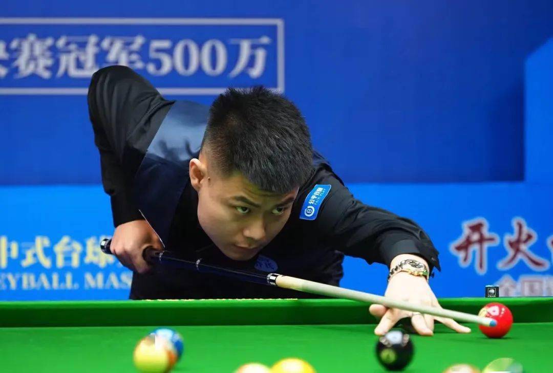 绿茵场上全 绿茵场上全