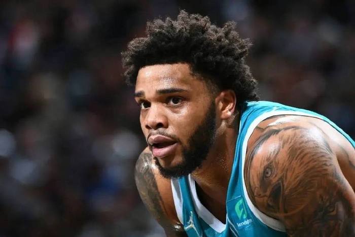 超赛季更添 超赛季更添